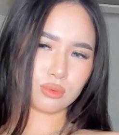amina_artin