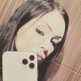 angelica_dynamite